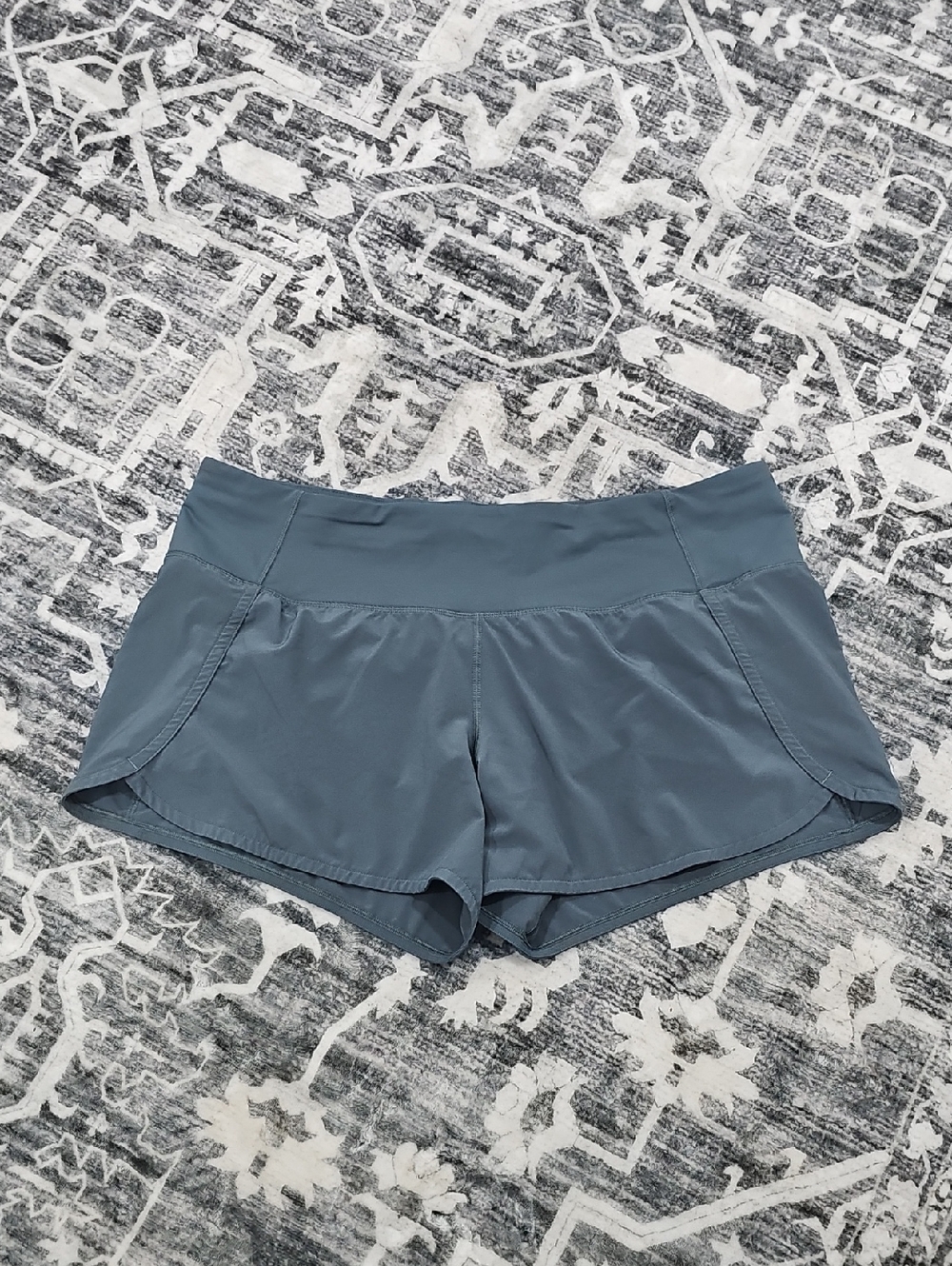 lululemon athletica slate blue athletic shorts Size 10